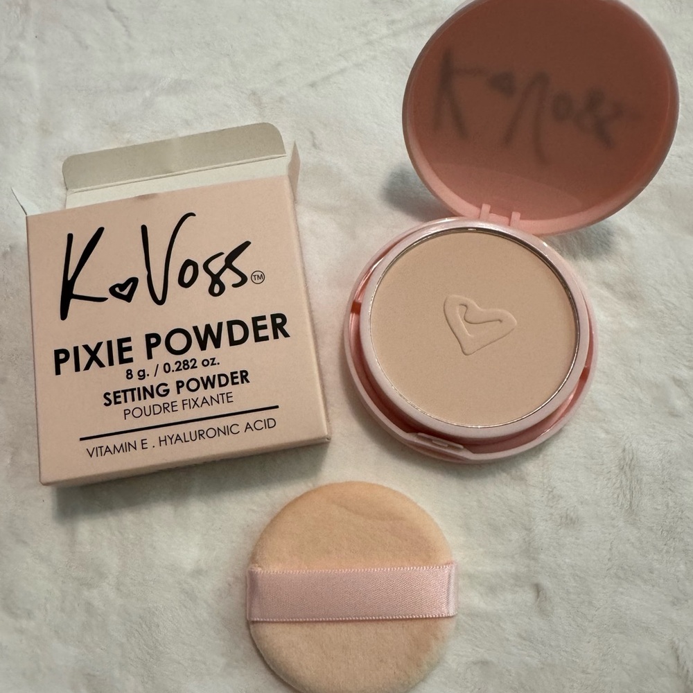 Pixie Powder Setting Powder - Cream